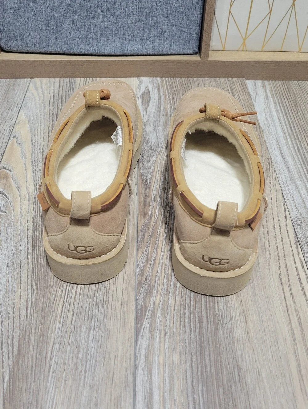 UGG tansman crafted